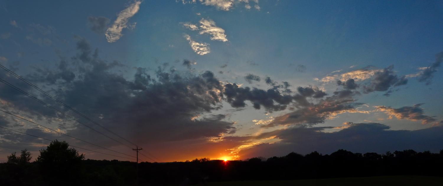  - One last panorama as the sun falls behind the mountain. - Sunset and the far-up lens -- Panasonic DMC-FZ18 - Tony Karp, design, art, photography, techno-impressionist, techno-impressionism, aerial photography , drone , drones , dji , mavic pro , video , 3D printing - Books -