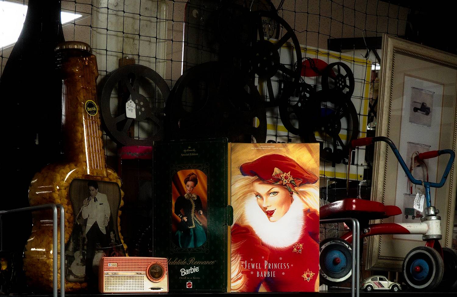  - Cropping and post processing <br>to make a picture more interesting.<br> --- Click on the picture to see the original --- - Purcellville Virginia -  Sony Rx100 M6 - Curiosity shop -  It's Bazaar on 21st Street  - Tony Karp, design, art, photography, techno-impressionist, techno-impressionism, aerial photography , drone , drones , dji , mavic pro , video , 3D printing - Books -